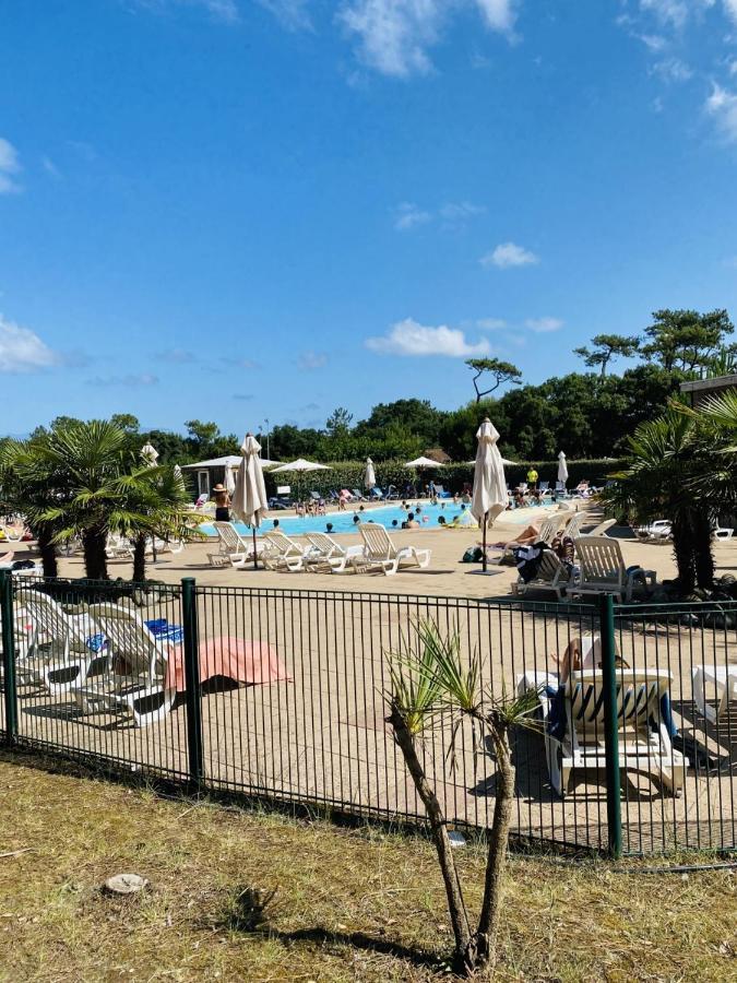 Village Vacances La Foret Des Landes タルノス エクステリア 写真